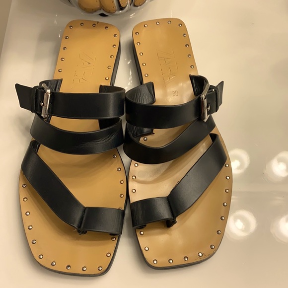 Zara Low Heeled Leather Sandals